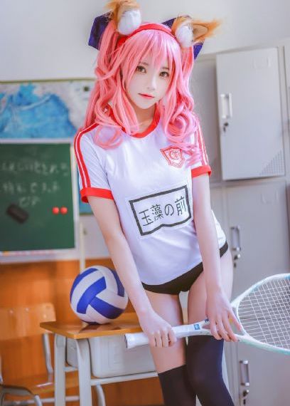 美女大尺度_超清日韩免费观看