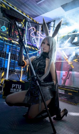 美女搞逼_4K完整版观看