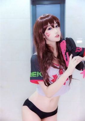 我和寂寞丰满的寡妇_4K免费在线播放